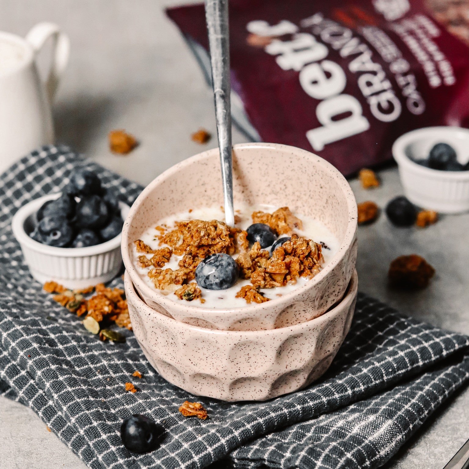 Bio Granola Berries & Coconut